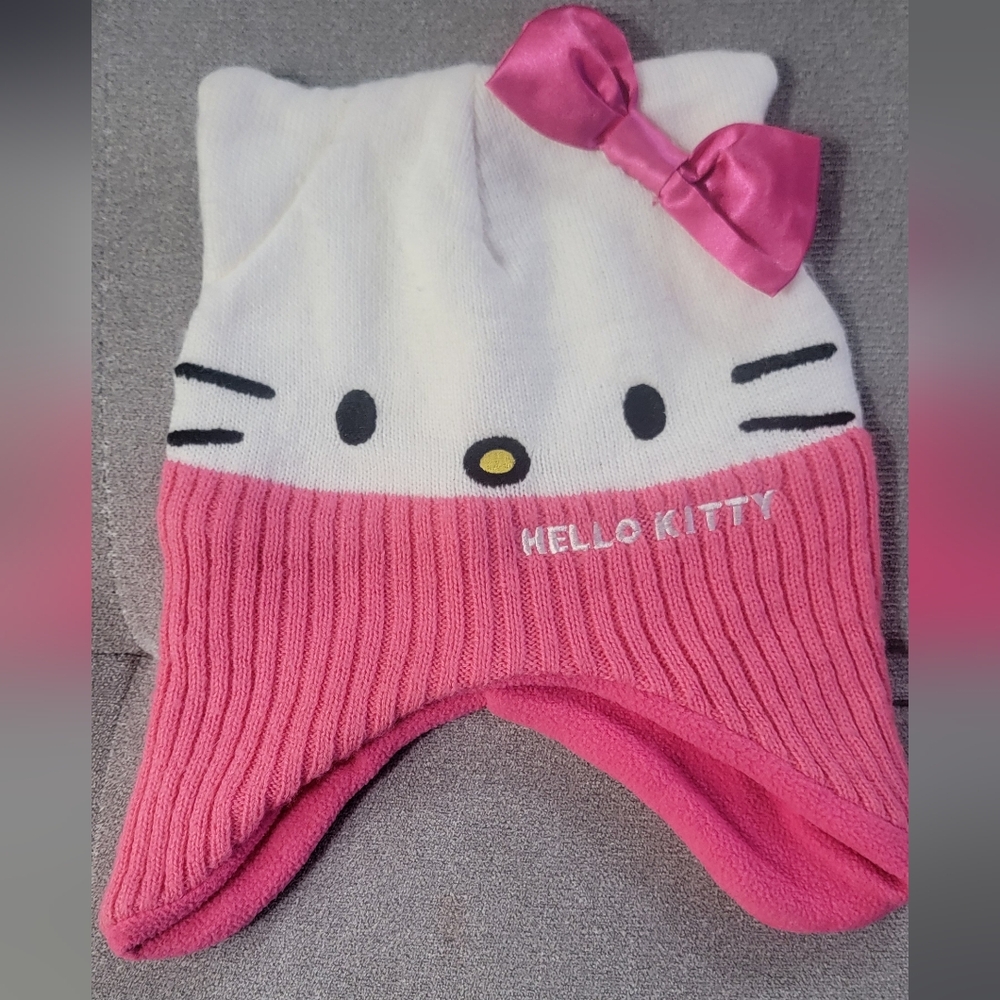 Hello Kitty Beanie - Picture 3 of 4